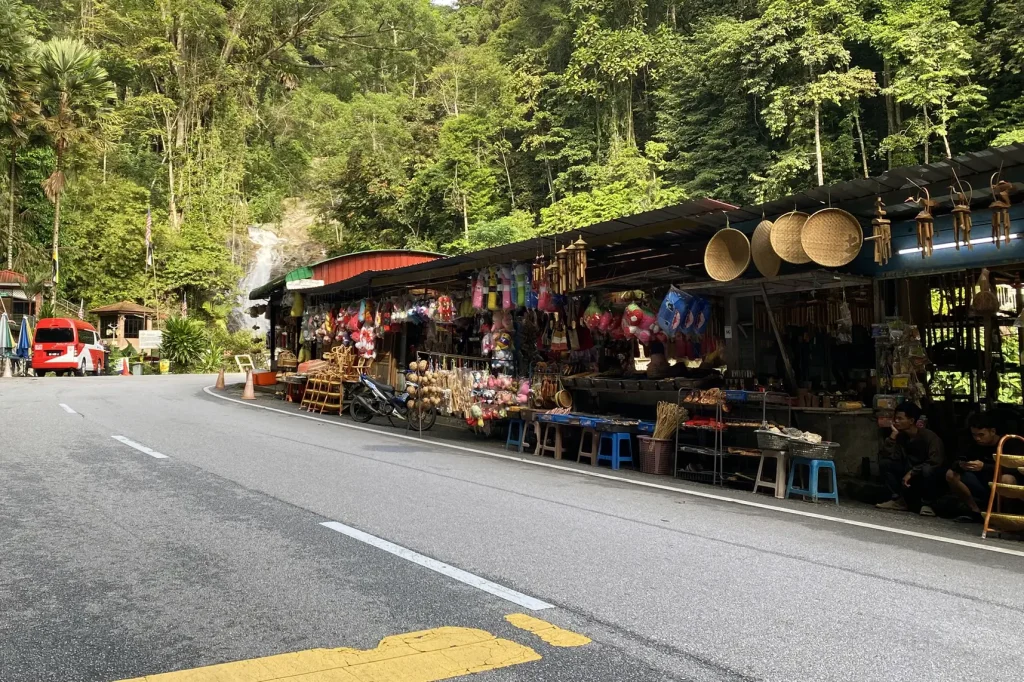 Local roadside craft shops along the Tapah route to Cameron Highlands