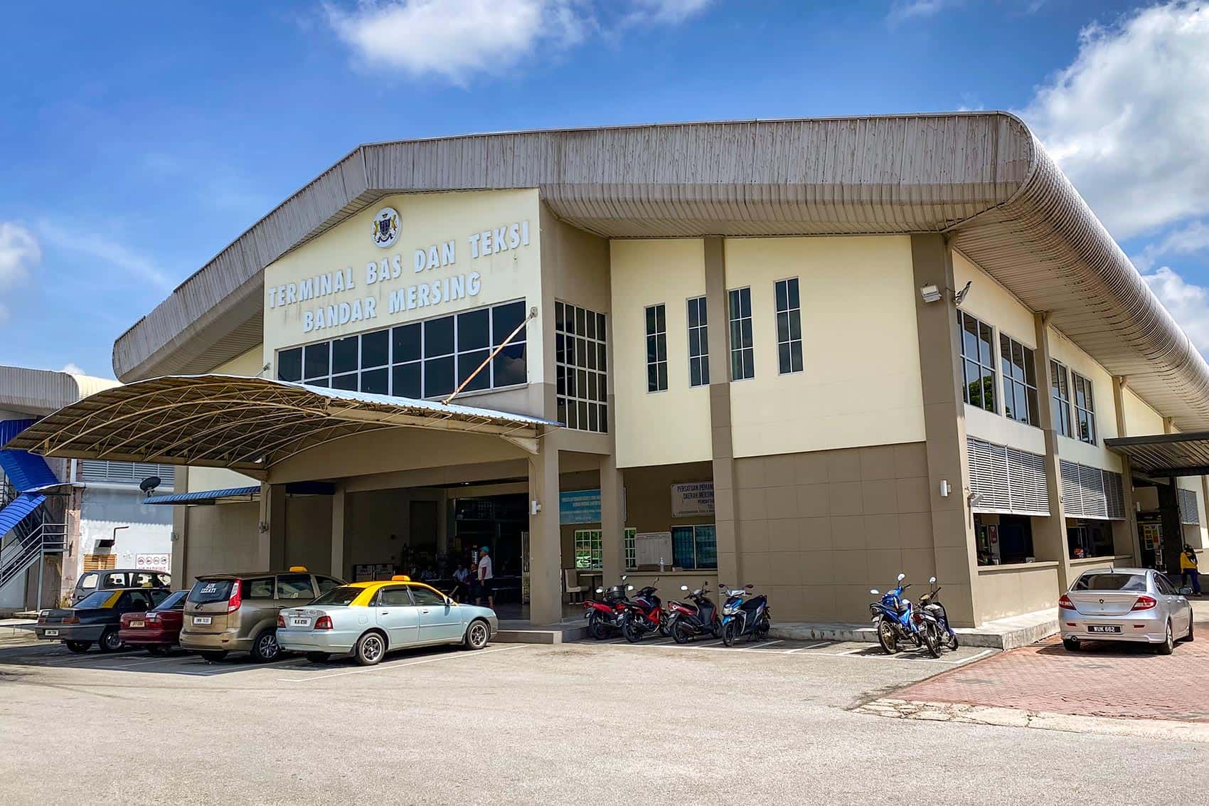 Mersing bus and taxi terminal — the arrival point for buses travelling from Kuala Lumpur to Mersing