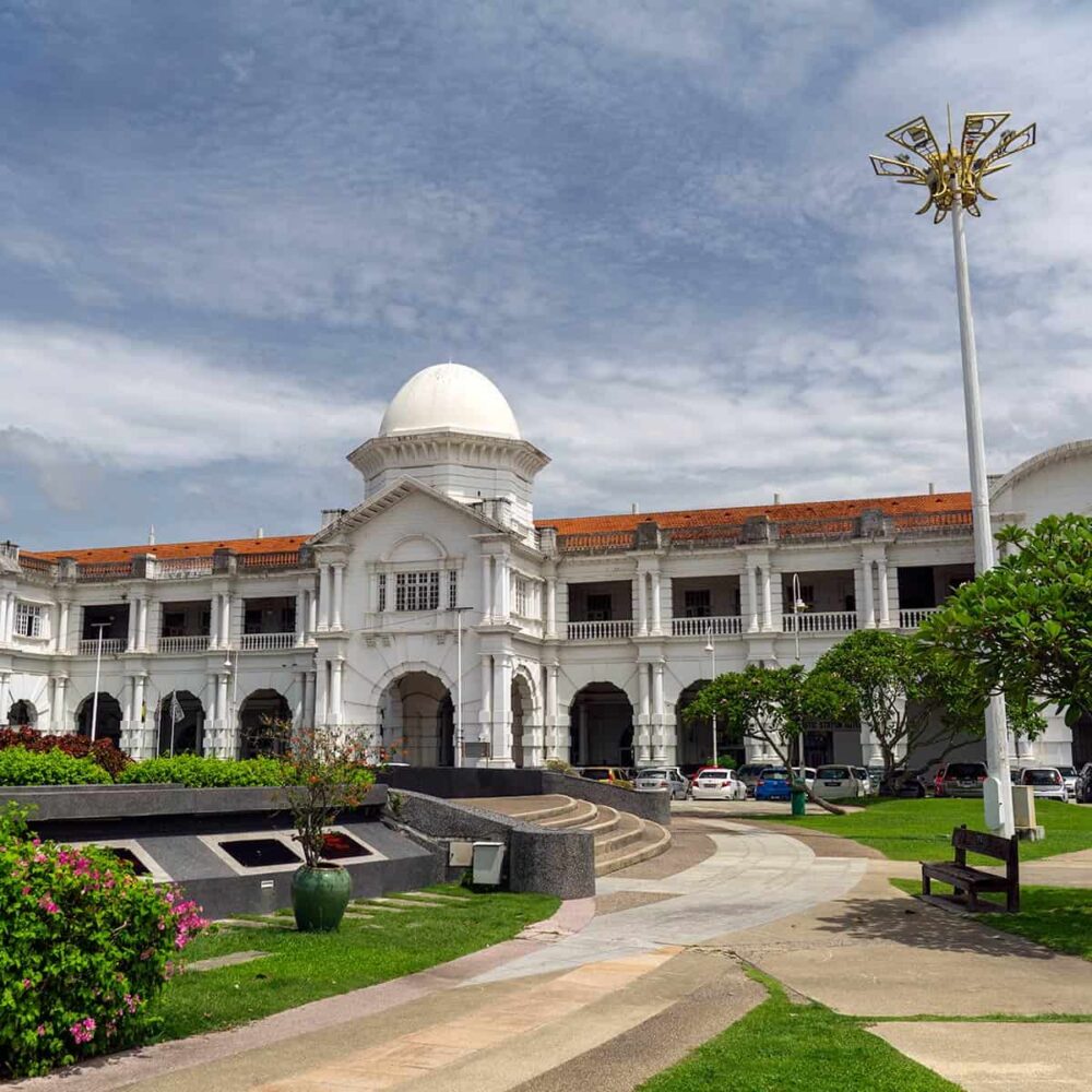 Ipoh Railway Station colonial building in Perak — arrival point for travellers on the Kuala Lumpur to Ipoh private transfer route