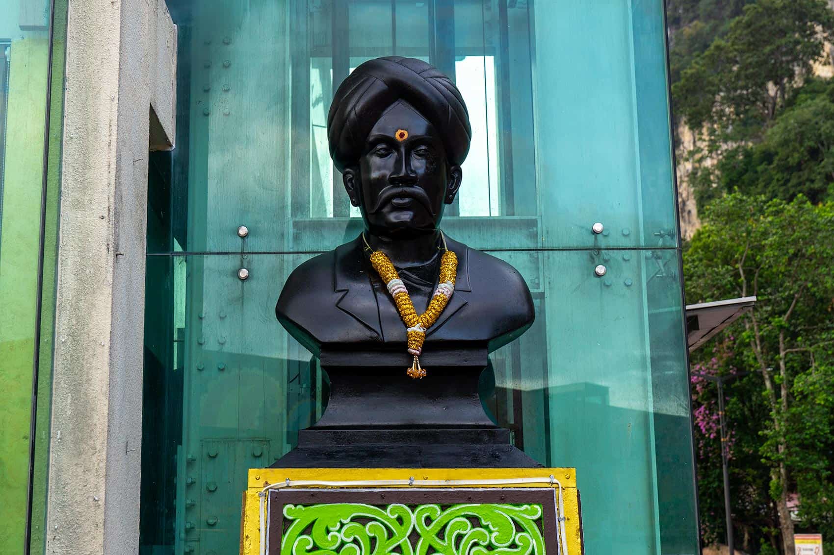 Memorial bust of K. Thamboosamy Pillai, the founder of the Batu Caves temple, at the entrance to Batu Caves